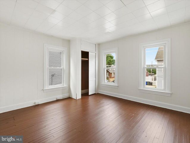204 N CANNON AVE, Hagerstown, MD 21740