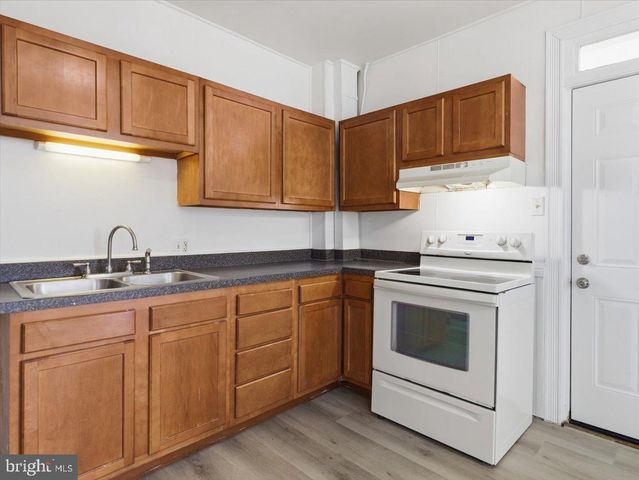 204 N CANNON AVE, Hagerstown, MD 21740