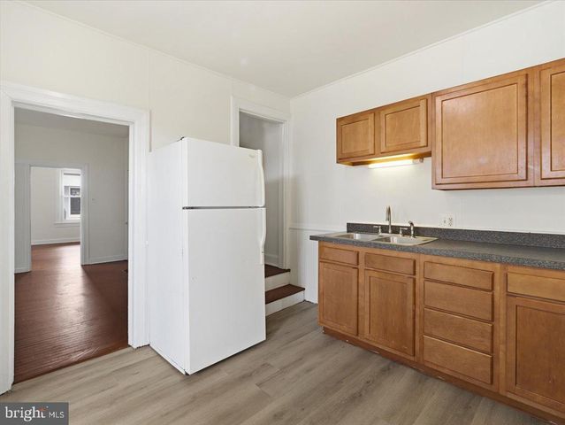 204 N CANNON AVE, Hagerstown, MD 21740