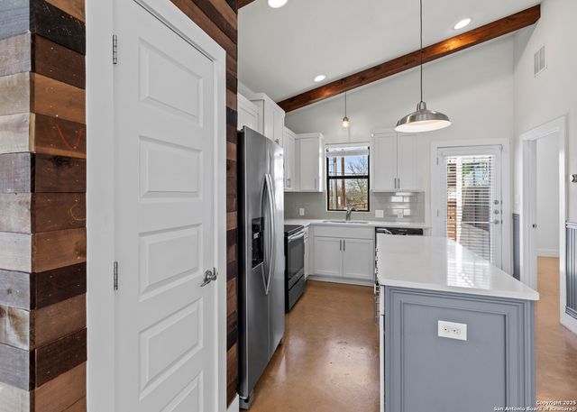 603 Burleson, San Antonio, TX 78202