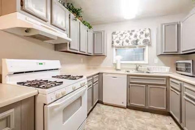 1312 Brockett Place, Clarkston, GA 30021