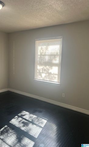 400 11TH STREET SW, Birmingham, AL 35211