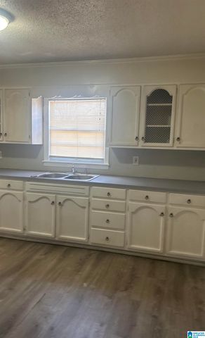 400 11TH STREET SW, Birmingham, AL 35211
