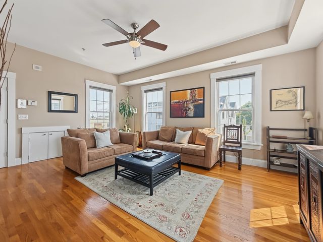 121 E Cottage St U-4, Boston, MA 02125