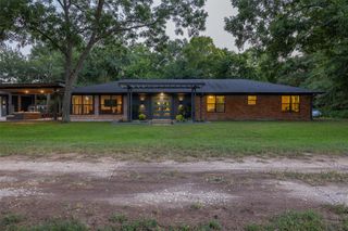 455 Post Oak Court CT, Caldwell, TX 77836