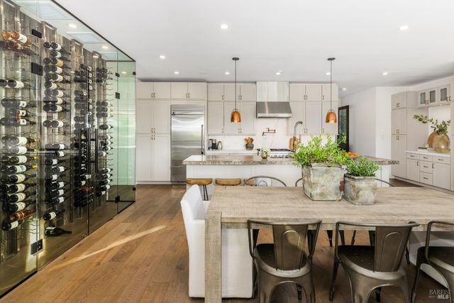 6476 Red Winery Rd, Healdsburg, CA 95441