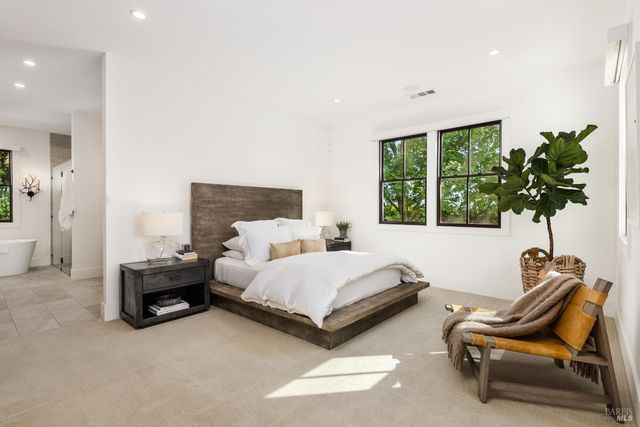 6476 Red Winery Rd, Healdsburg, CA 95441