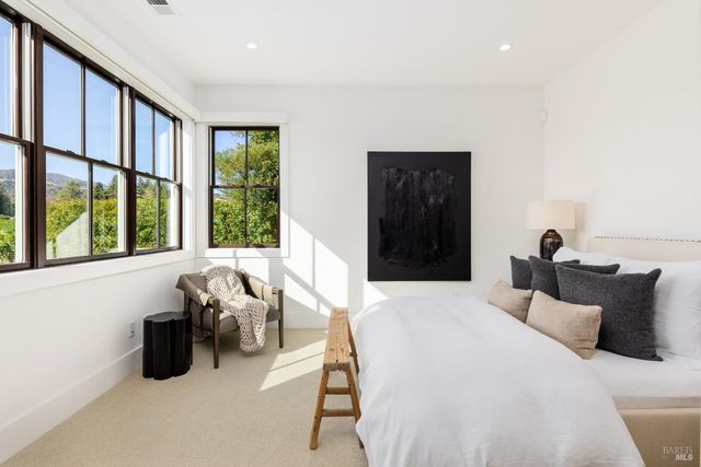 6476 Red Winery Rd, Healdsburg, CA 95441