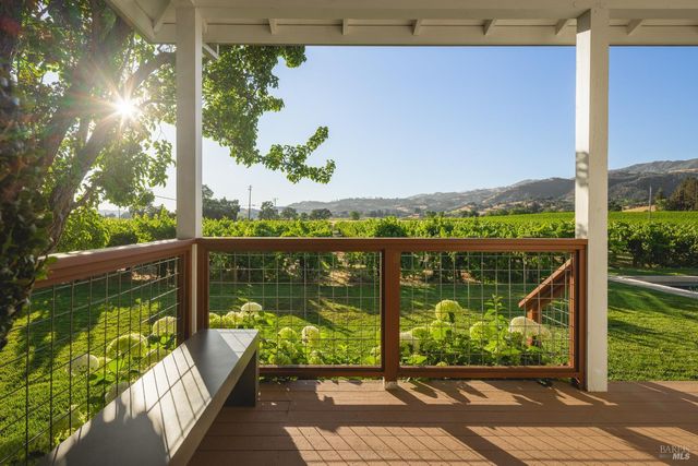 6476 Red Winery Rd, Healdsburg, CA 95441