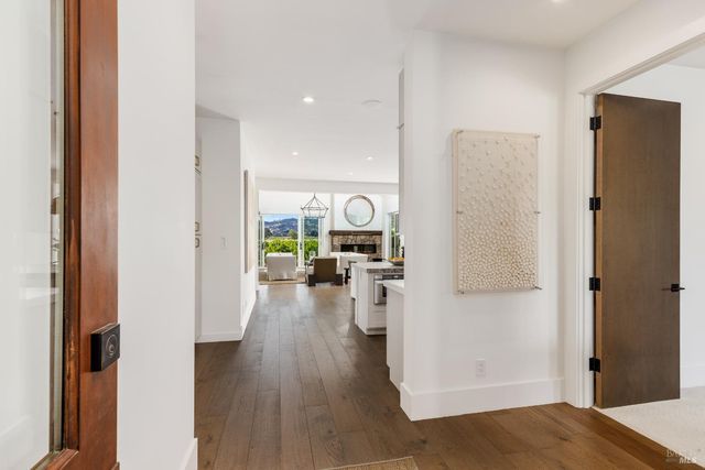 6476 Red Winery Rd, Healdsburg, CA 95441