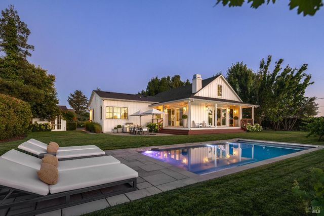 6476 Red Winery Rd, Healdsburg, CA 95441