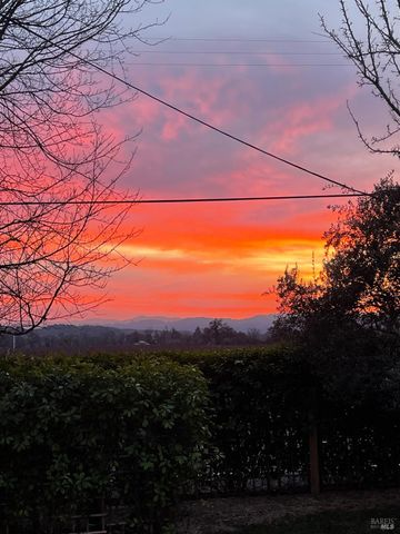 6476 Red Winery Rd, Healdsburg, CA 95441