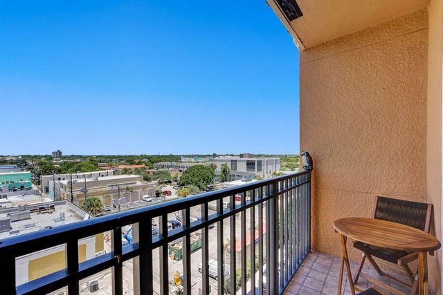 511 LUCERNE Avenue 613, Lake Worth Beach, FL 33460