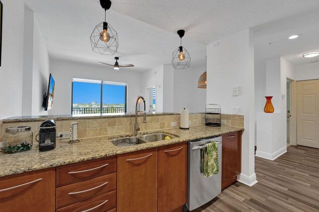 511 LUCERNE Avenue 613, Lake Worth Beach, FL 33460