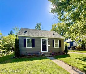 1305 Collegewood Street, Ypsilanti, MI 48197