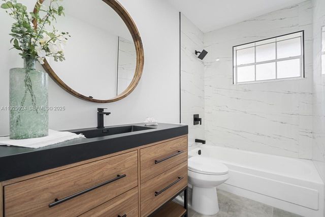 737 Nantucket Cir B, Lake Worth, FL 33467