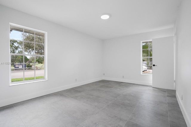 737 Nantucket Cir B, Lake Worth, FL 33467