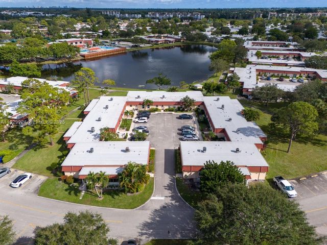 737 Nantucket Cir B, Lake Worth, FL 33467