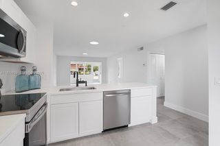 737 Nantucket Cir B, Lake Worth, FL 33467