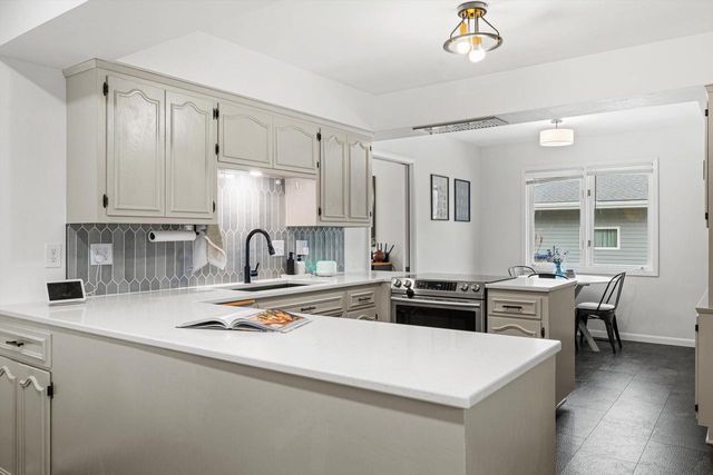 4309 Canterbury LANE, Mount Pleasant, WI 53403