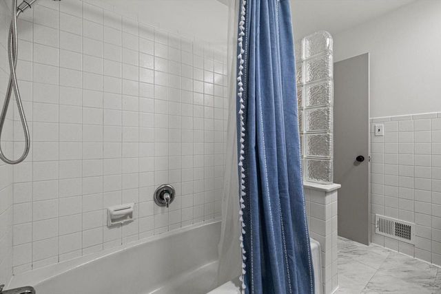 4309 Canterbury LANE, Mount Pleasant, WI 53403