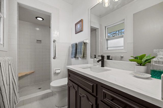 4309 Canterbury LANE, Mount Pleasant, WI 53403