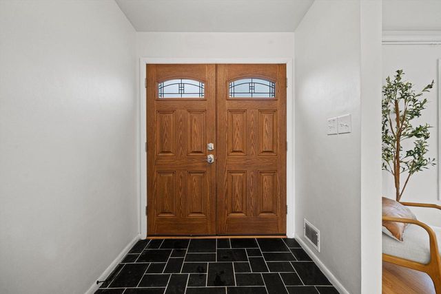 4309 Canterbury LANE, Mount Pleasant, WI 53403