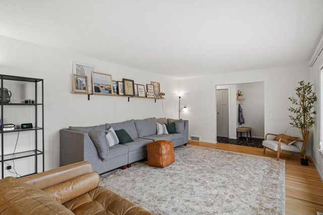 4309 Canterbury LANE, Mount Pleasant, WI 53403