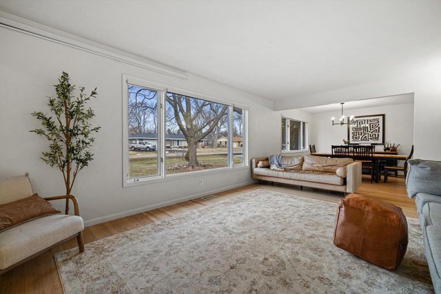 4309 Canterbury LANE, Mount Pleasant, WI 53403