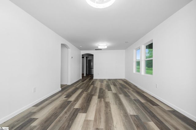 351 Morgan Road, Wellford, SC 29385