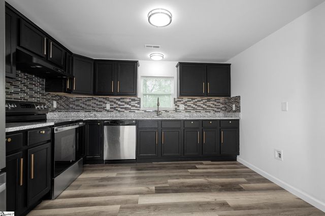 351 Morgan Road, Wellford, SC 29385