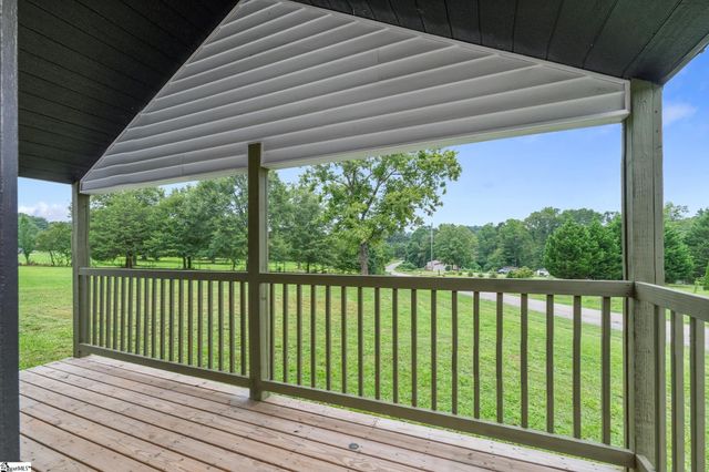 351 Morgan Road, Wellford, SC 29385