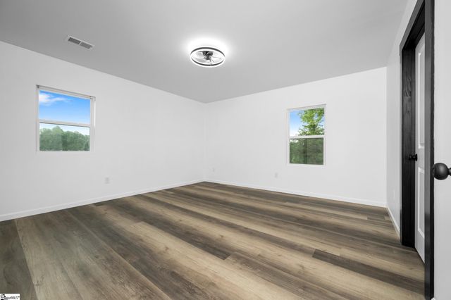 351 Morgan Road, Wellford, SC 29385