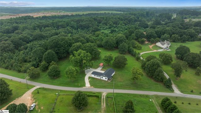 351 Morgan Road, Wellford, SC 29385