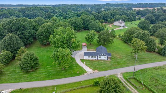 351 Morgan Road, Wellford, SC 29385
