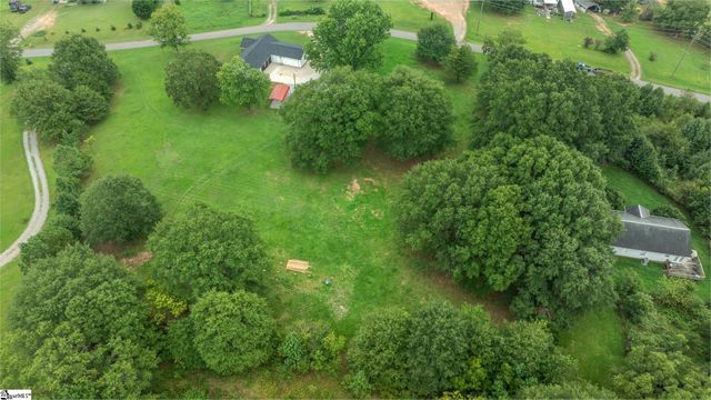 351 Morgan Road, Wellford, SC 29385