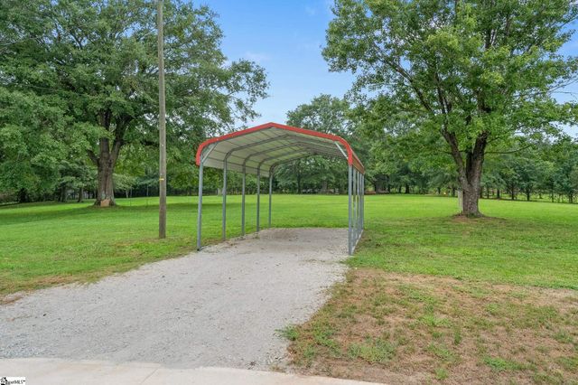 351 Morgan Road, Wellford, SC 29385