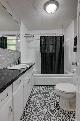 1023 S Connor Avenue, Joplin, MO 64801