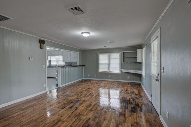 1023 S Connor Avenue, Joplin, MO 64801