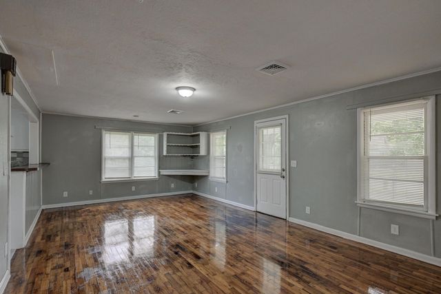 1023 S Connor Avenue, Joplin, MO 64801