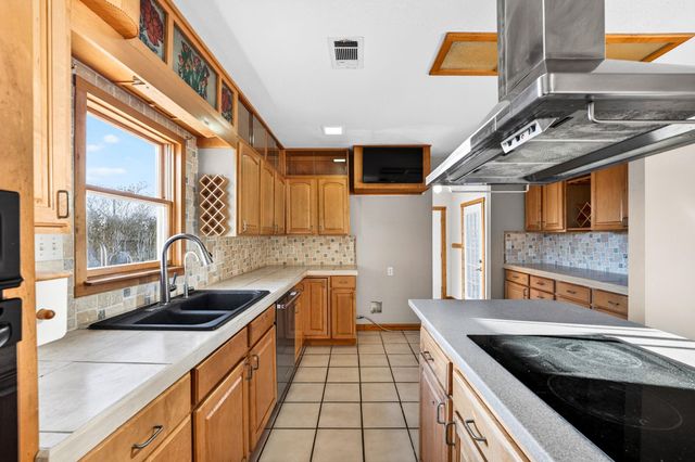 11305 SW Oaks, Austin, TX 78737