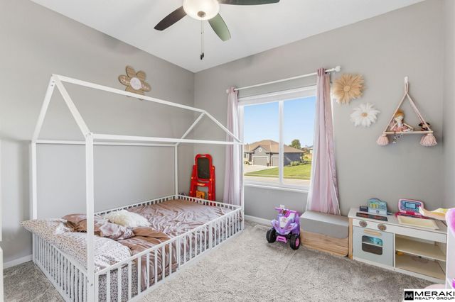9302 S 71 Avenue, Papillion, NE 68123