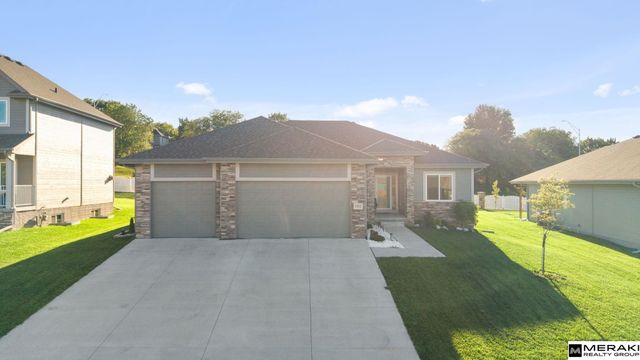 9302 S 71 Avenue, Papillion, NE 68123