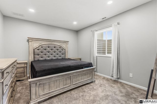 9302 S 71 Avenue, Papillion, NE 68123