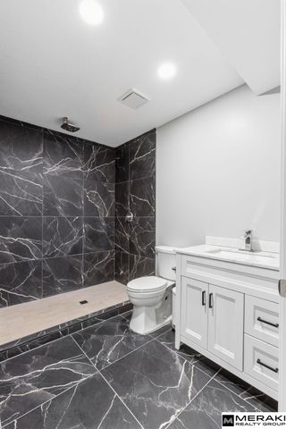9302 S 71 Avenue, Papillion, NE 68123