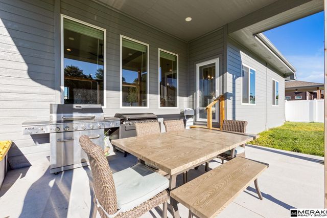 9302 S 71 Avenue, Papillion, NE 68123