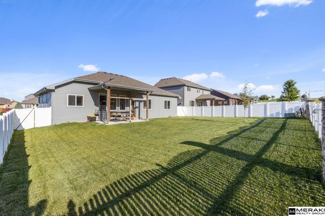 9302 S 71 Avenue, Papillion, NE 68123