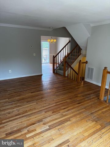 3706 FARMLAND DR, Fairfax, VA 22033