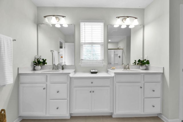369 Crownover Way, Lewis Center, OH 43035