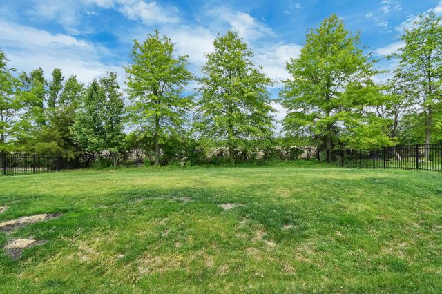 369 Crownover Way, Lewis Center, OH 43035